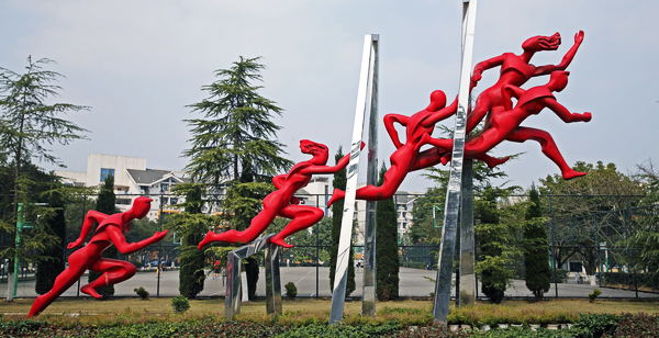 景觀雕塑在文旅景區(qū)中的敘事功能與空間營(yíng)造策略